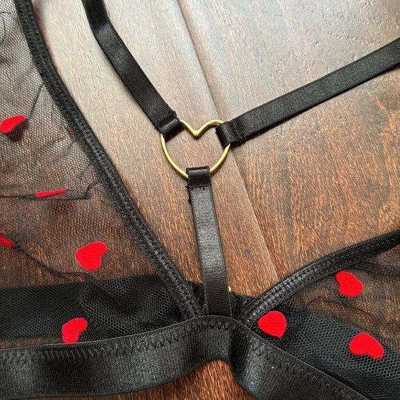 Amazon Wdirara Sexy Sheer Heart Print Lingerie Bra - Picture 6 of 8